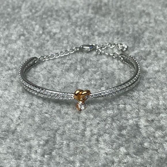 Swarovski Lifelong Love Silver Heart Bangle Bracelet NWOT - Picture 1 of 4